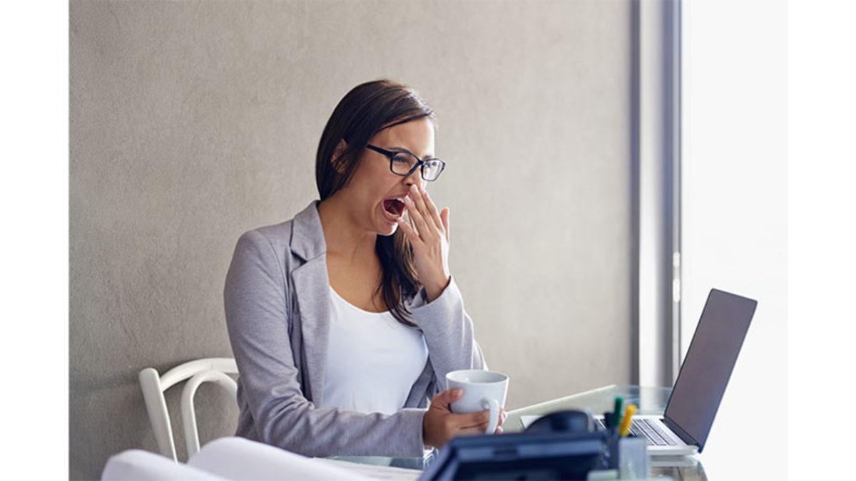 Esnediğimiz Zaman Kulağımız Neden Birdenbire Tıkanıyor?