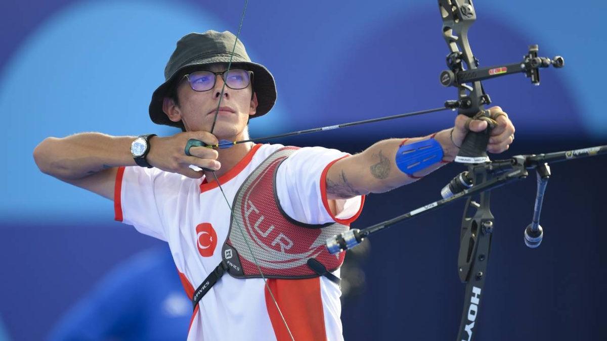 Olimpiyatlarda Okçular, Oku Attıktan Sonra Neden Yaylarını Döndürüyorlar?