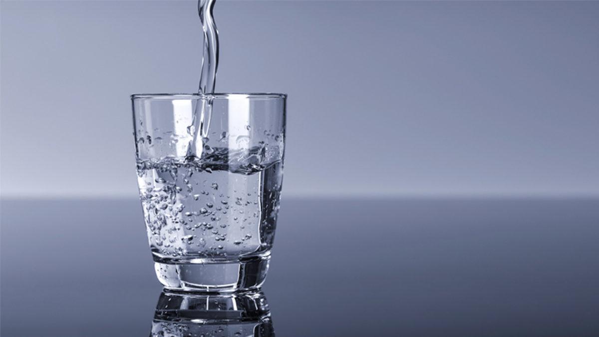 Bardağımızdaki Suda Neden Bir Süre Sonra Kabarcıklar Oluşur? Sanki Soda Doldurmuşuz Gibi!