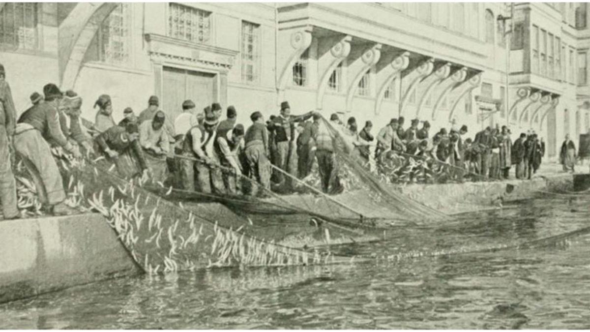 Osmanlı Döneminde Yaşanan, Kanuni Sultan Süleyman’ın Bile Canını Zor Kurtardığı 1563 İstanbul Sel Felâketi