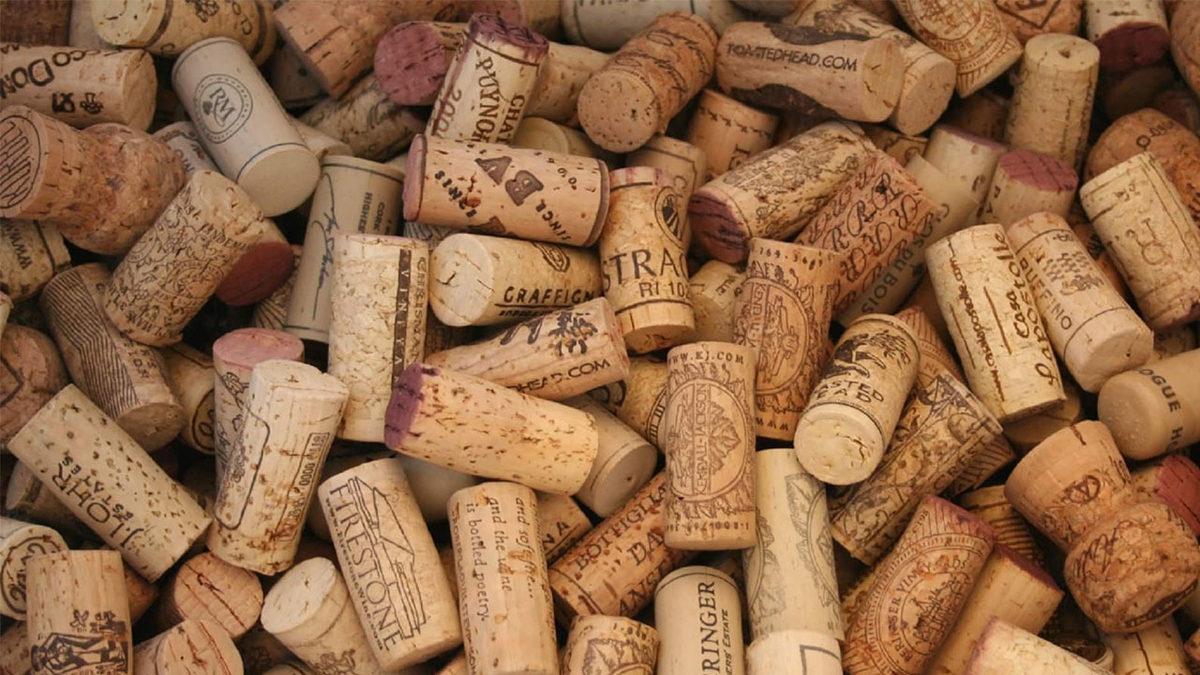 Şarap Şişelerinin Yüzyıllardır Mantarla Kapatılmasının Arkasındaki Bilimsel Sebepler