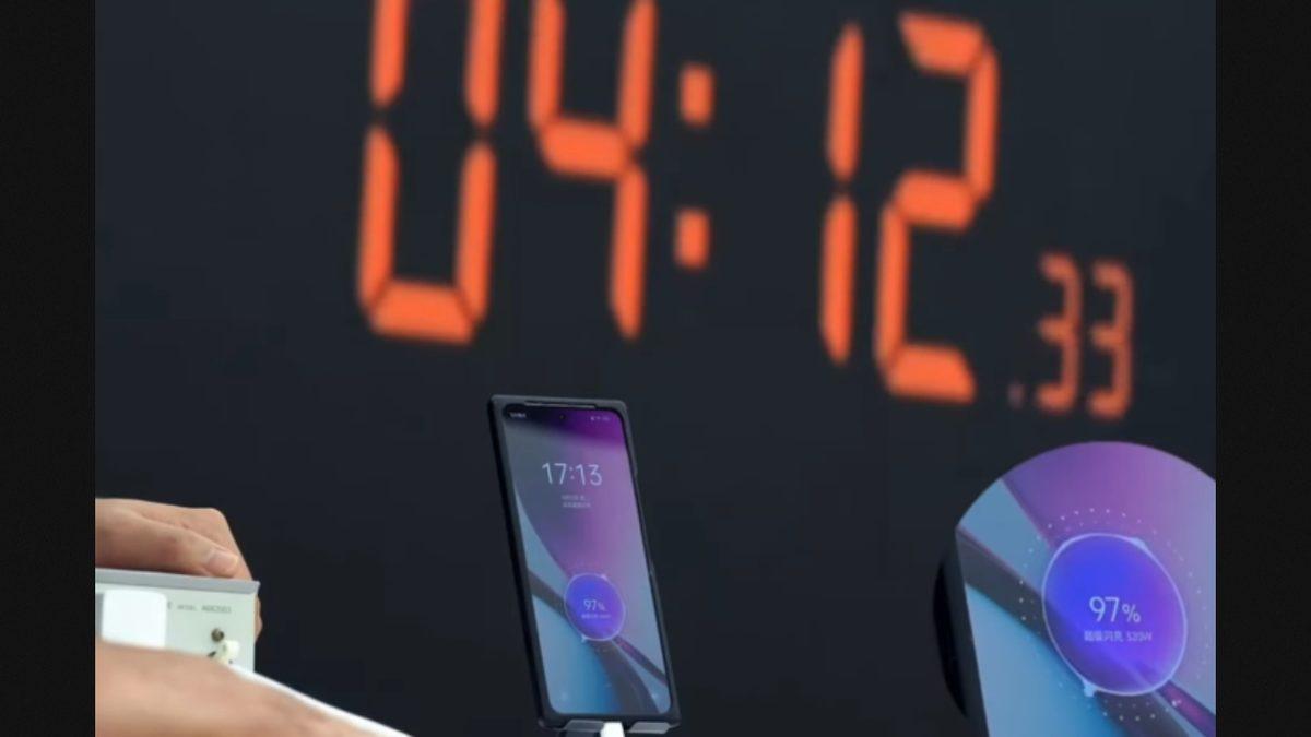 realme 320W SuperSonic Charge’ı Tanıttı: Telefonları 4 Dakikada %100 Şarj Ediyor