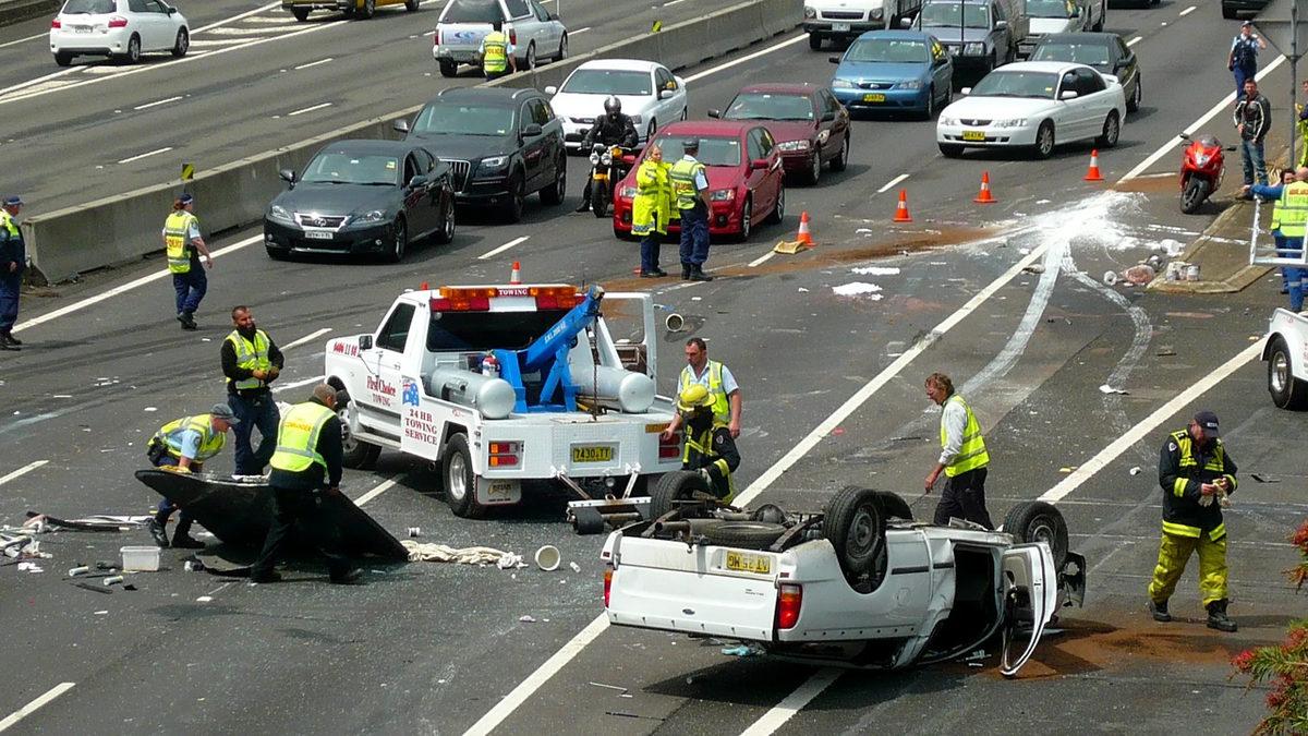 Almanya Otobanlarında Benzinin Bitmesi Neden Yasak? Bu Hata Pahalıya Patlayabilir!