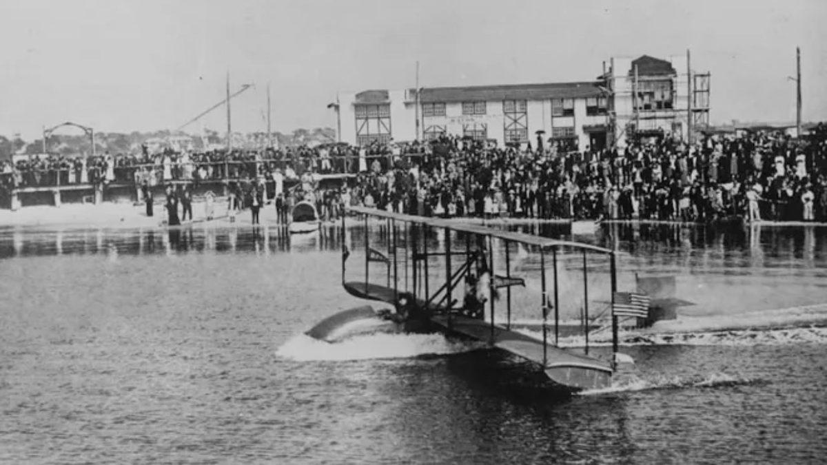 İlk Ticarî Yolcu Uçuşu Nereden Nereye ve Ne Zaman Yapılmıştı? Havacılığın Dönüm Noktası Olmuş!