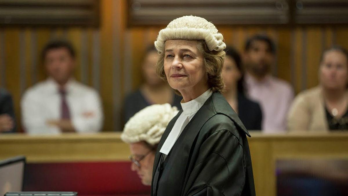 İngiliz Avukatlar Peruk Modasının Üzerinden Yüz Yıllar Geçmesine Rağmen Niye Hâlâ Mahkemede Peruk Takıyor?