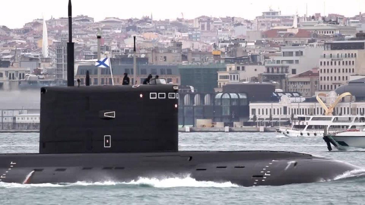 Denizaltıların Genellikle Siyah ya da Siyah Tonlarında Boyanmasının Arkasındaki Strateji