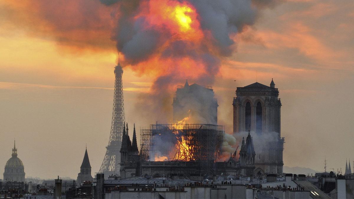 Dünyanın Gözleri Üzerinde: Fransa’nın İkonu Notre Dame’ı Kurtarmak İçin Neden Tam 1 Milyar Dolar Harcanıyor?