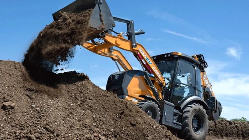 İnşaat Gürültüsü Tarih mi Oluyor? Dünyanın İlk Elektrikli Kazıcı Yükleyicisi "CASE 580 EV" Tanıtıldı