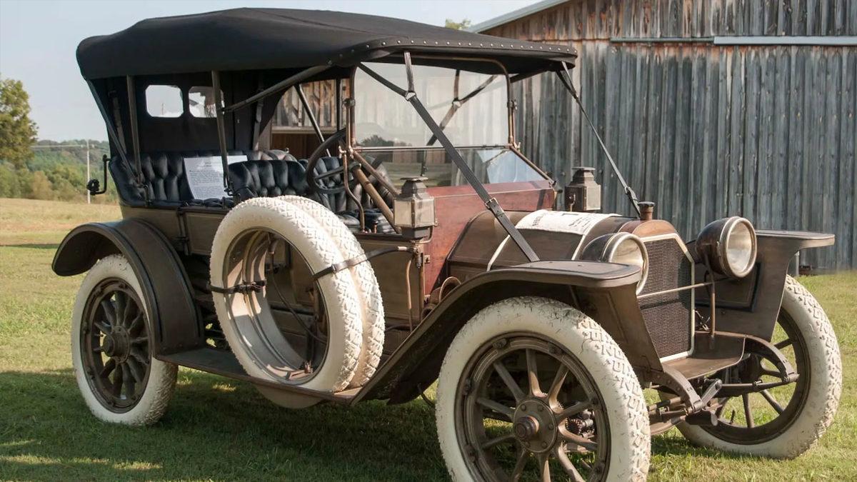 Otomobil Lastikleri Siyah Olmasına Rağmen Michelin Maskotu Lastik Adam’ın Beyaz Olmasının Şaşırtıcı Sebebi!