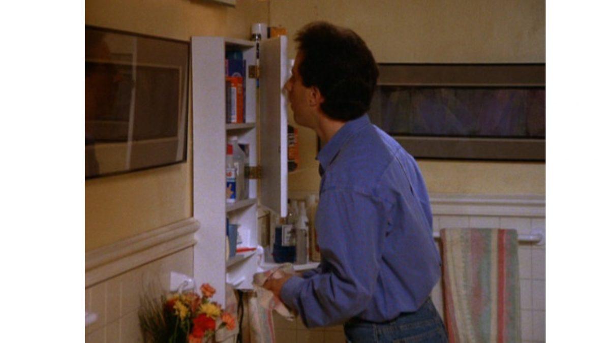 Amerikan Filmlerinde İlaçlar Neden Hep Banyo Dolabında Duruyor? Pek de İyi Bir Şey Değilmiş Aslında!