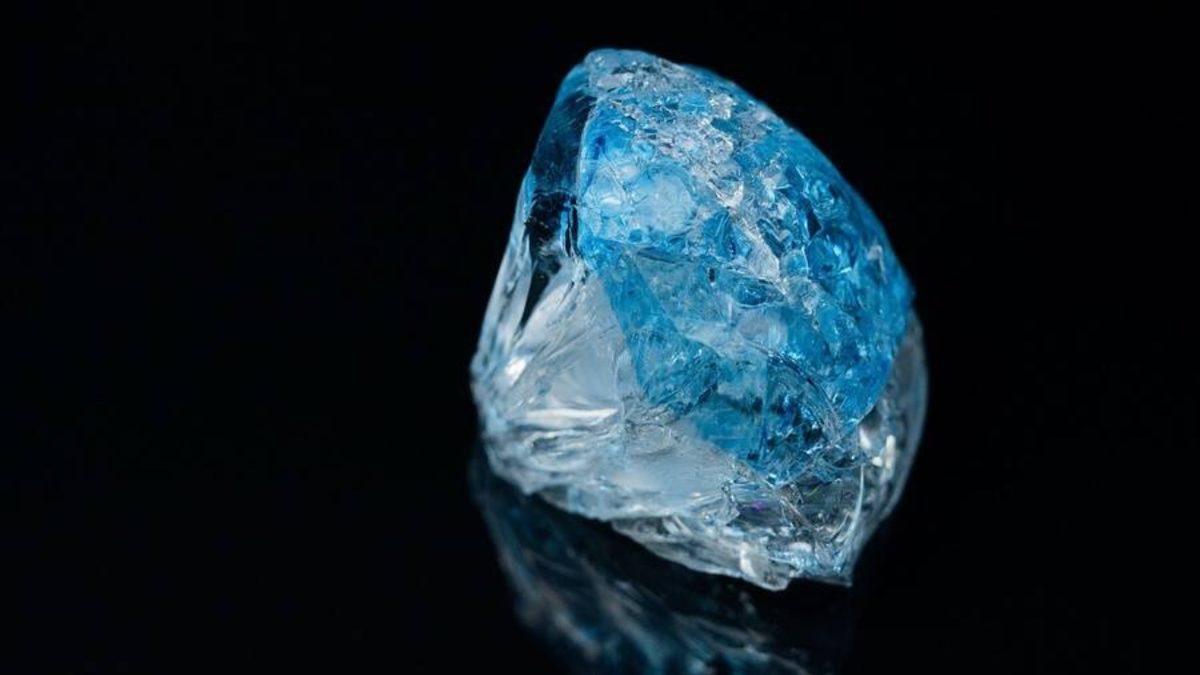 Bazı Gezegenlerde Nasıl Oluyor da Elmaslar Bildiğimiz Yağmur Gibi Yağıyor?