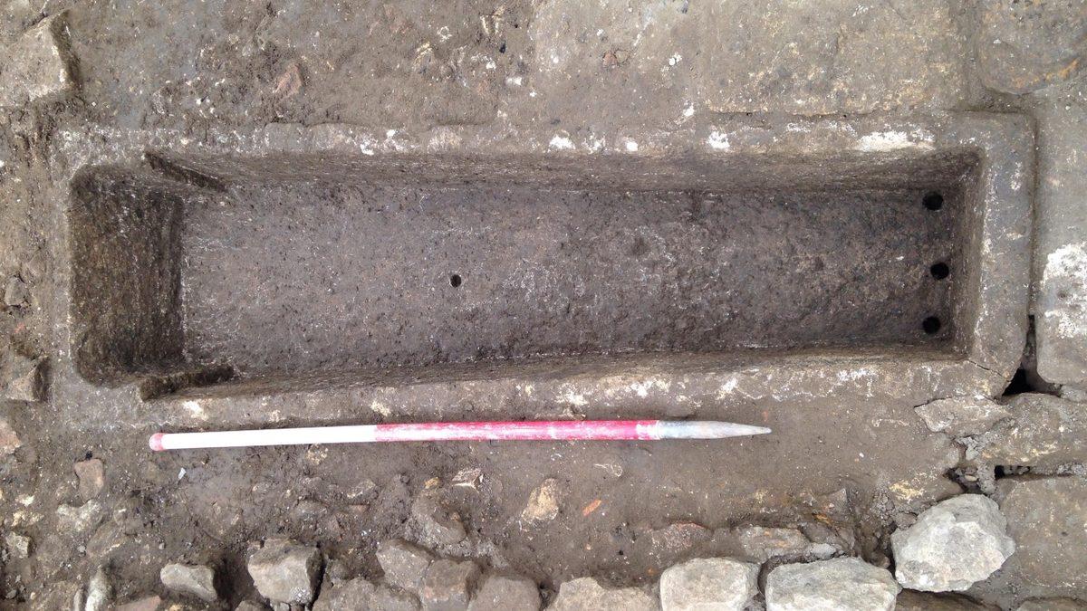 Orta Çağ’da Tabutlara Neden Delik Açıyorlardı? Korktukları Bir Şey Varmış!