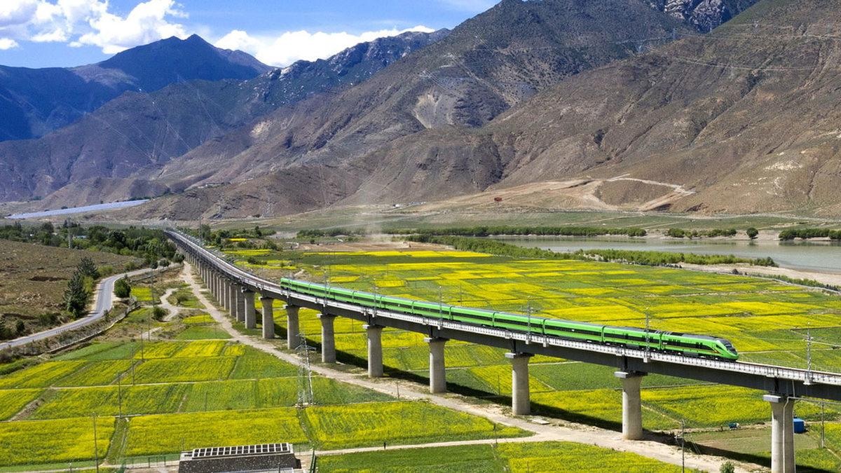 Dünyanın En Zorlu Coğrafyasında İnşa Edilecek Sichuan-Tibet Demir Yolu, Bu Zorlu Şartlarla Nasıl Savaşıyor? (Teknoloji ve Mühendisliği Ağzınızı Açık Bırakabilir!)
