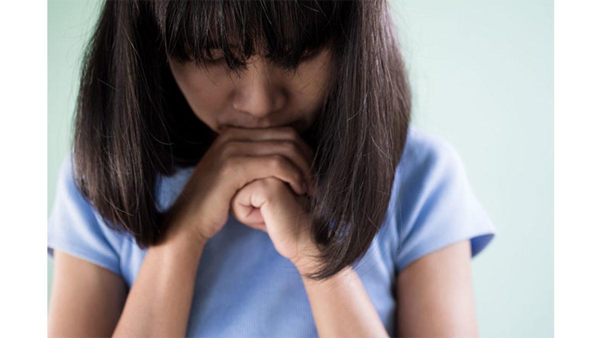 Mutluyken Bozulmasından Endişe Ederek Aniden Gülmeyi Kesiyor musunuz? O Zaman ’Çerofobiniz’ Olabilir!