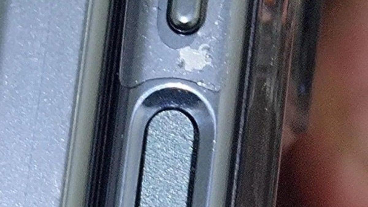 Samsung, Galaxy Z Fold6’ların Orijinal Olmayan Şarj Aletleri Yüzünden Soyulduğunu Söyledi