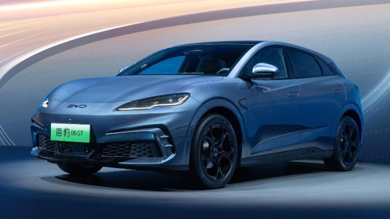 BYD, 605 Kilometre Menzilli Seal 06 GT’yi Tanıttı: Türkiye’de Üretilebilir!