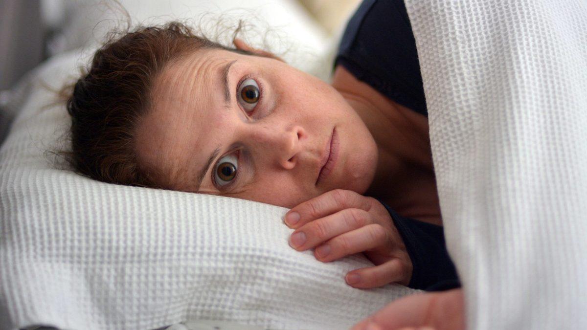 Bir İnsanın Gözleri Açık Bir Şekilde Uyuması Mümkün mü? (Cevap, Pek Beklediğiniz Gibi Olmayabilir!)