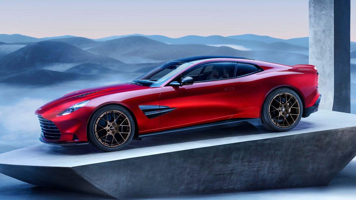 2025 Aston Martin Vanquish, Hayran Kalacağınız Tasarımı ve Kalbinizi Ağrıtacak Fiyatıyla Tanıtıldı