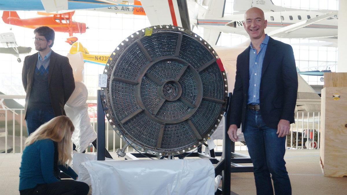 Jeff Bezos, Neden Apollo 11 Saturn V Roketinde Kullanılan Bir F1 Motorunu Kurtarmak İçin 3 Aylık Bir Keşif Gezisi Başlattı?