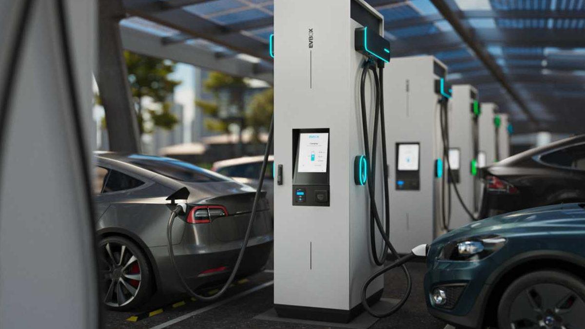 En Hızlı Şarj Olma Süresi 12 Dakika: Peki Araç Üreticileri Neden Bu Sınırı Aşamıyor? Elektrikli Arabalar Daha Hızlı Şarj Olamaz mı?