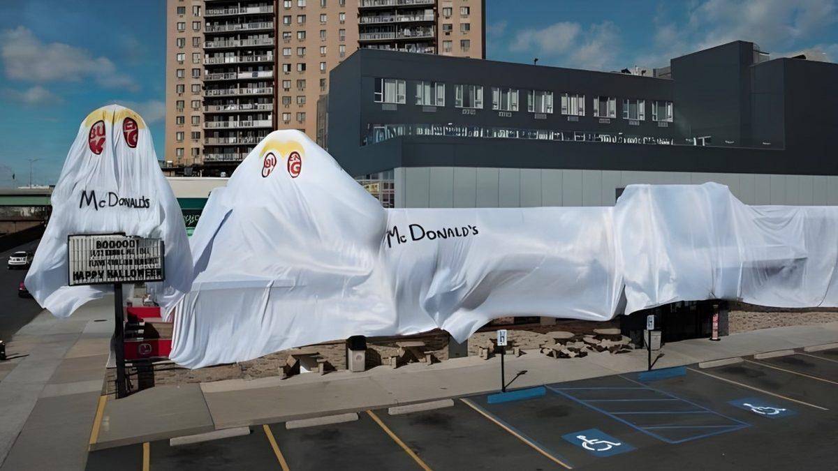 McDonald’s ve Burger King’in Birbirlerine Gönderme Yaptığı, Kıvrak Zekâların Ürünü Olduğu Belli Olan Bu Reklamları Görünce Sorumlu Ajansı Tebrik Etmek İsteyeceksiniz!