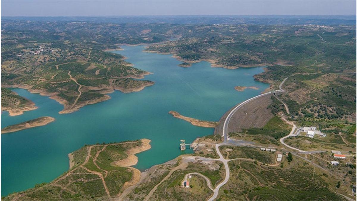 Portekiz’de Yer Alan Odeleite Nehri’nin Şekli Neden Tıpkı Ejderhaya Benziyor? (Hayır, Shop Değil!)