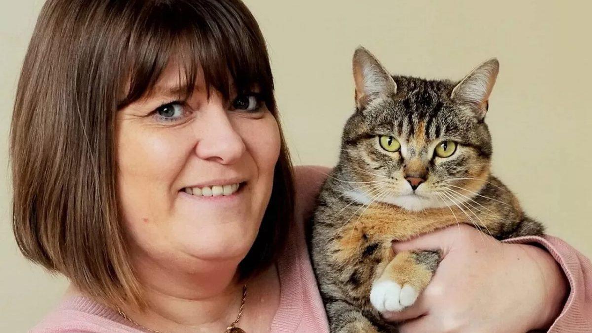 Tırmalama Hareketiyle Sahibinin Meme Kanserini Tam 2 Kez Tespit Ederek Onu Hayata Bağlayan Kedi: Missy