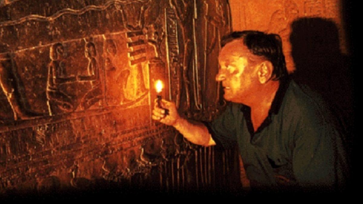 Ünlü Yazardan Uyarı: Uzaylılar, Dünya’ya Tekrar Gelebilir