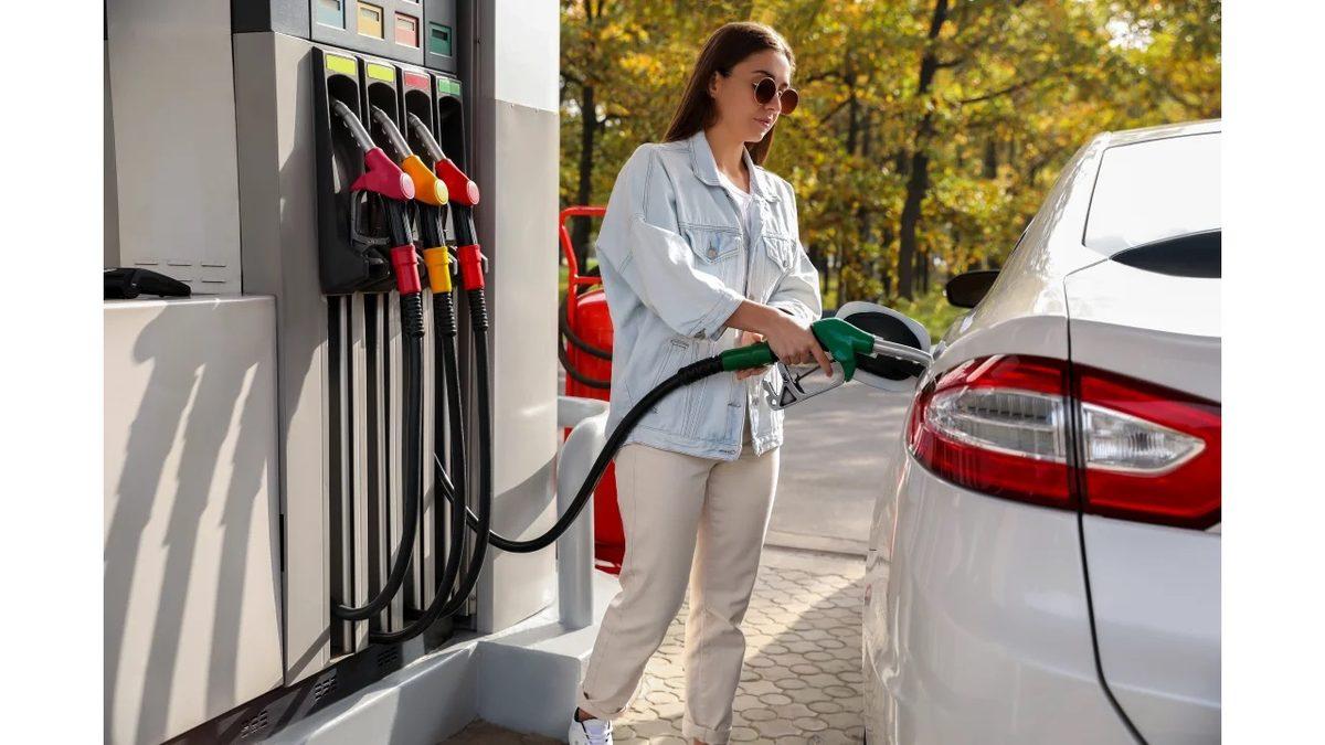 ABD’nin Neden ’Sadece’ New Jersey Eyaletinde Kendi Benzinini Doldurman Yasak? Bizde de Aynısı Var!