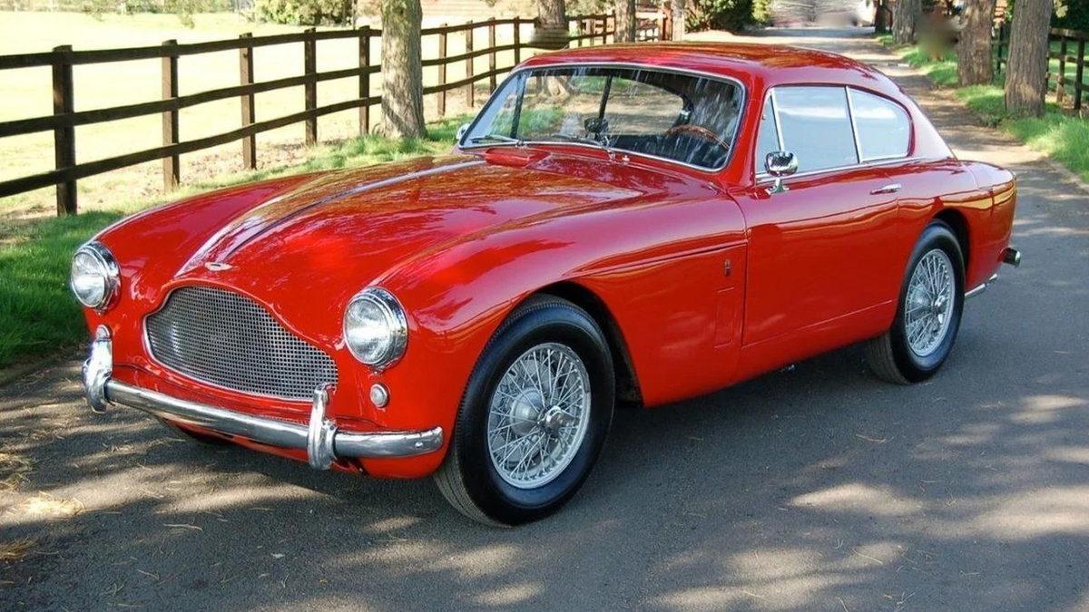 Yenileri Varken Neden Hâlâ Klasik Arabalara Karşı Ayrı Bir Hayranlığımız Var?