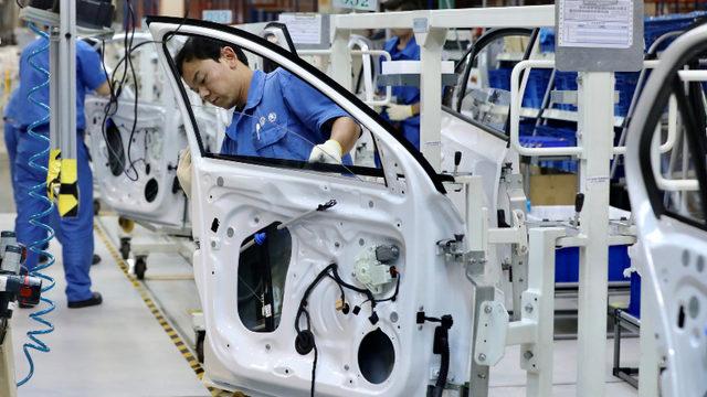 Volkswagen, Çin’deki Fabrikasını Kapatabilir: Yerel Elektrikli Araç Üreticileri ile Rekabeti Kaybetti