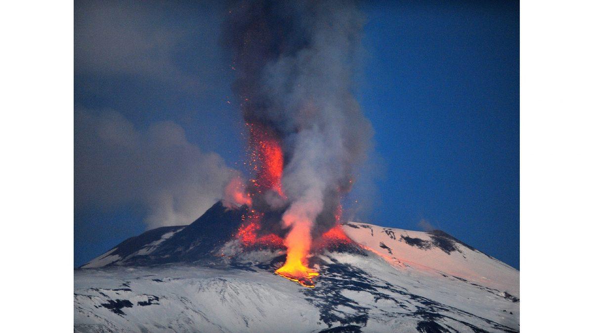 Nerede Lütfen Söyleyin: Her Gün ’230 Bin TL’ Değerinde Altın Püskürten Erebus Dağı’nın Altınlarına Ne Oluyor?