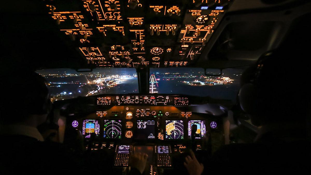 Pilotların ve Radyologların Sadece Süs Amaçlı Değilmiş Dedirten Kırmızı Gözlük Takma Sebepleri Neler?