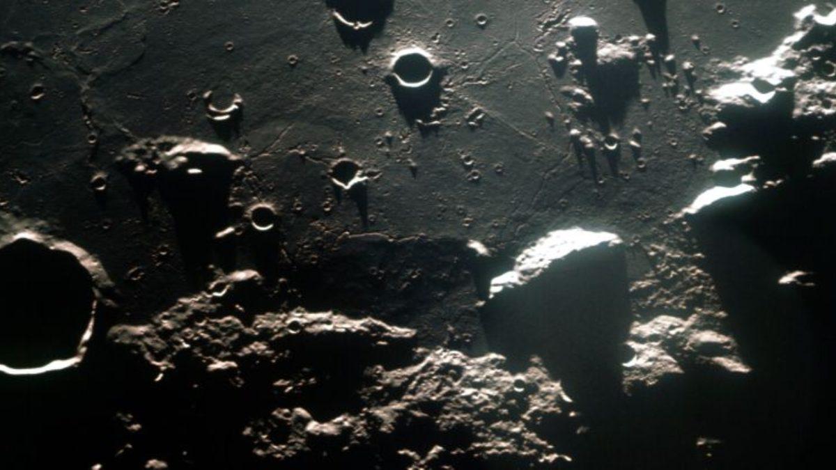 Ay Yüzeyinde Neredeyse Her Yerde Suyun İzi Bulundu: Yani Ay’da Yaşam Mümkün mü?