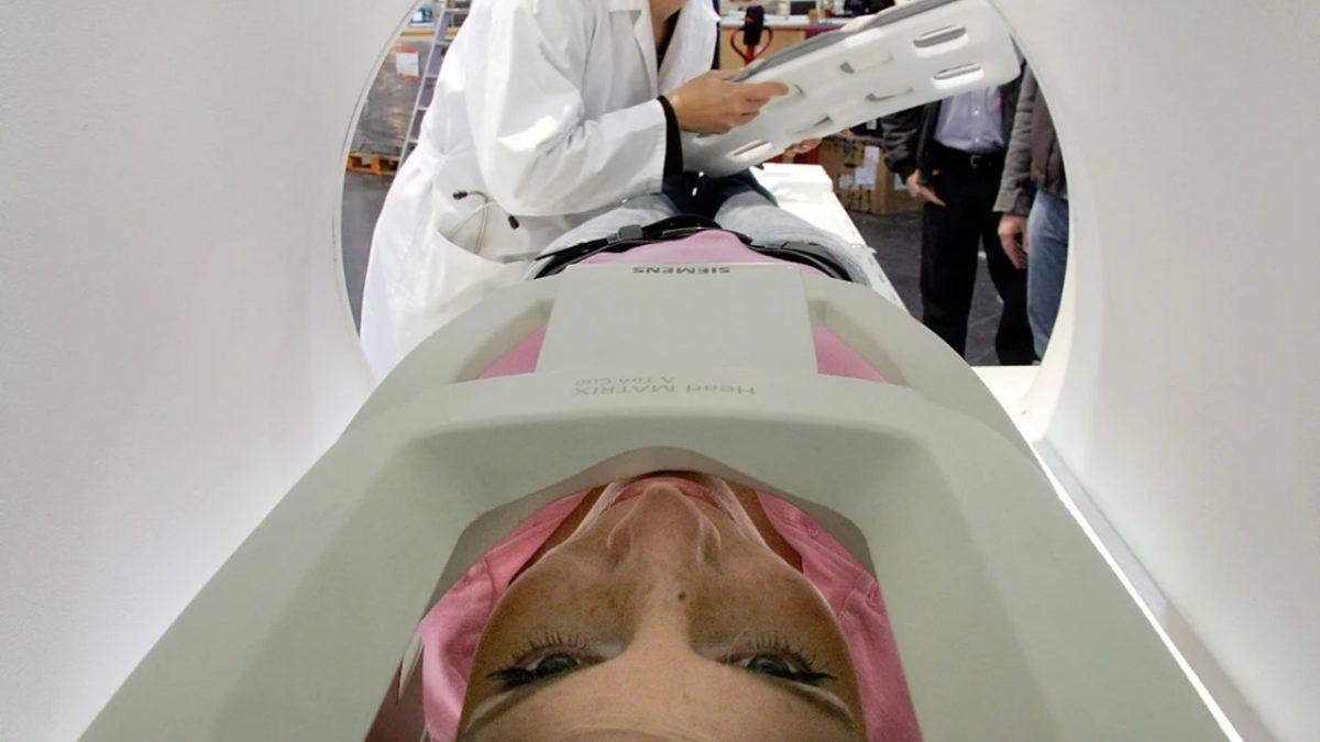 MR Makinesi Neden Kafamızda İnşaat Yapılıyormuş Gibi Garip Sesler Çıkarıyor? Gelen Sesin 3 Kaynağı Varmış!