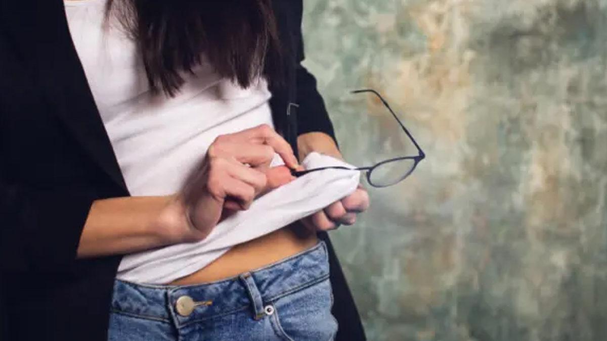 Gözlük Takıyorsanız Bu Basit Bakım Hatalarıyla Göz Sağlığınızı Sessizce Bozuyor Olabilirsiniz!