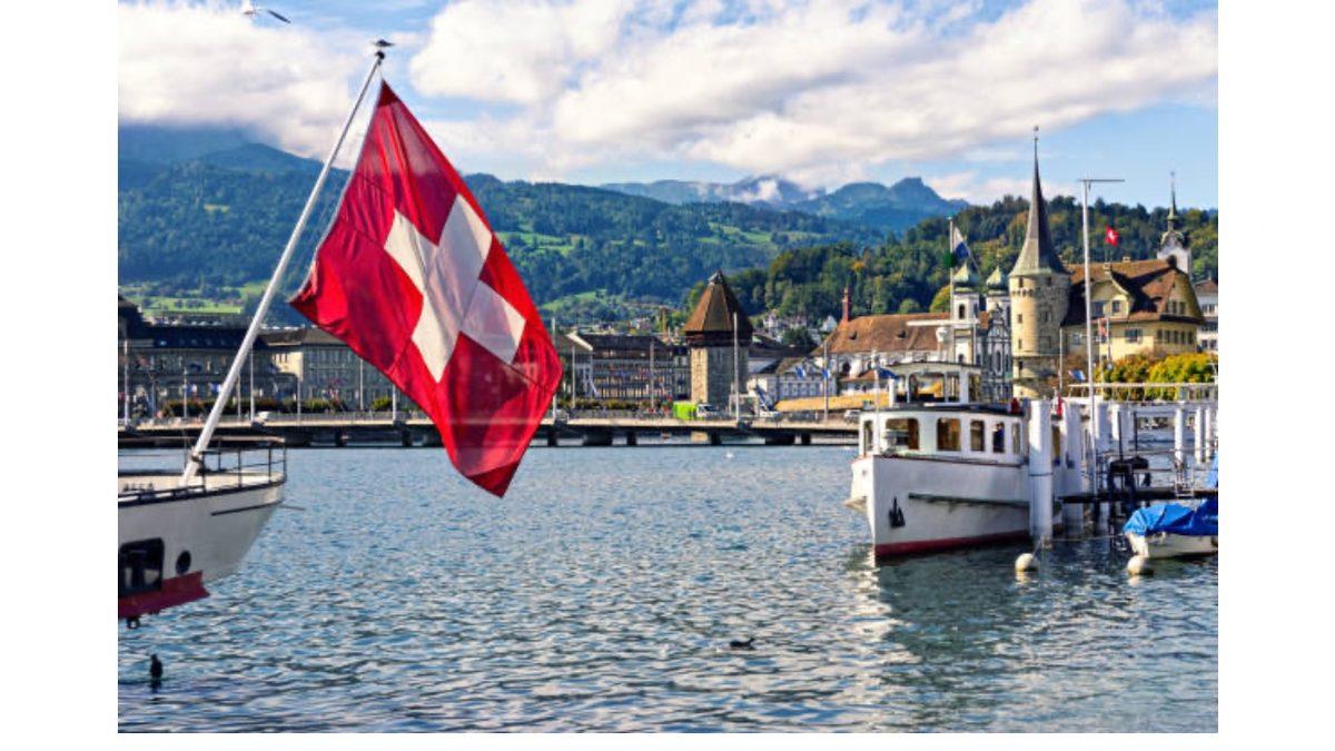 Diğer Bayrakların Aksine İsviçre Bayrağı Neden Kare?