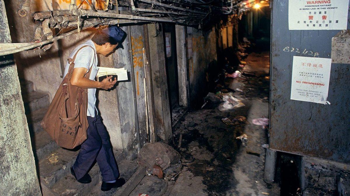 Çin’deki, Kanun Olmayan ve Her Tarafı Duvar Örülü Enteresan Şehir: 2 Kişi Yan Yana Bile Yürüyemiyormuş!