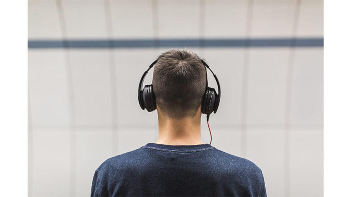 Her Yeni Şarkının Özellikle 