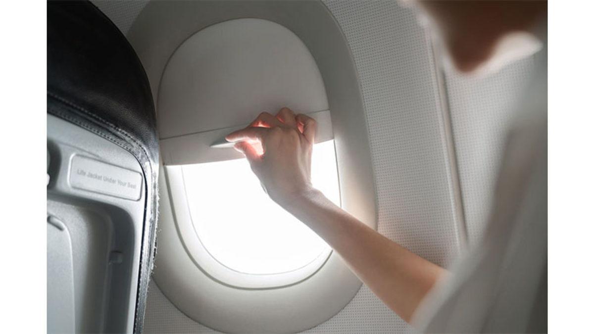 Yakın Bir Gelecekte Uçak Penceresinden Telefonlarımızı Şarj Edebileceğiz: Peki Nasıl Olacak?