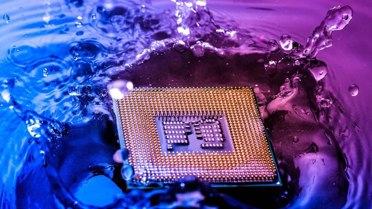 Akıllı Telefonunuzun Üretim Aşamasında Ne Kadar Su Tükettiğini Öğrendikten Sonra Sık Sık Değiştirmekten Vazgeçeceksiniz