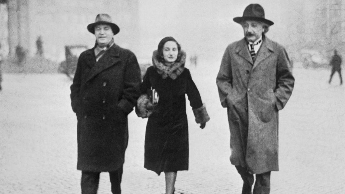 Albert Einstein’ın, Bilim İnsanı Profiline Pek de Uyumlu Bulamayacağınız 5 Gündelik ve Bir O Kadar İlginç Alışkanlığı