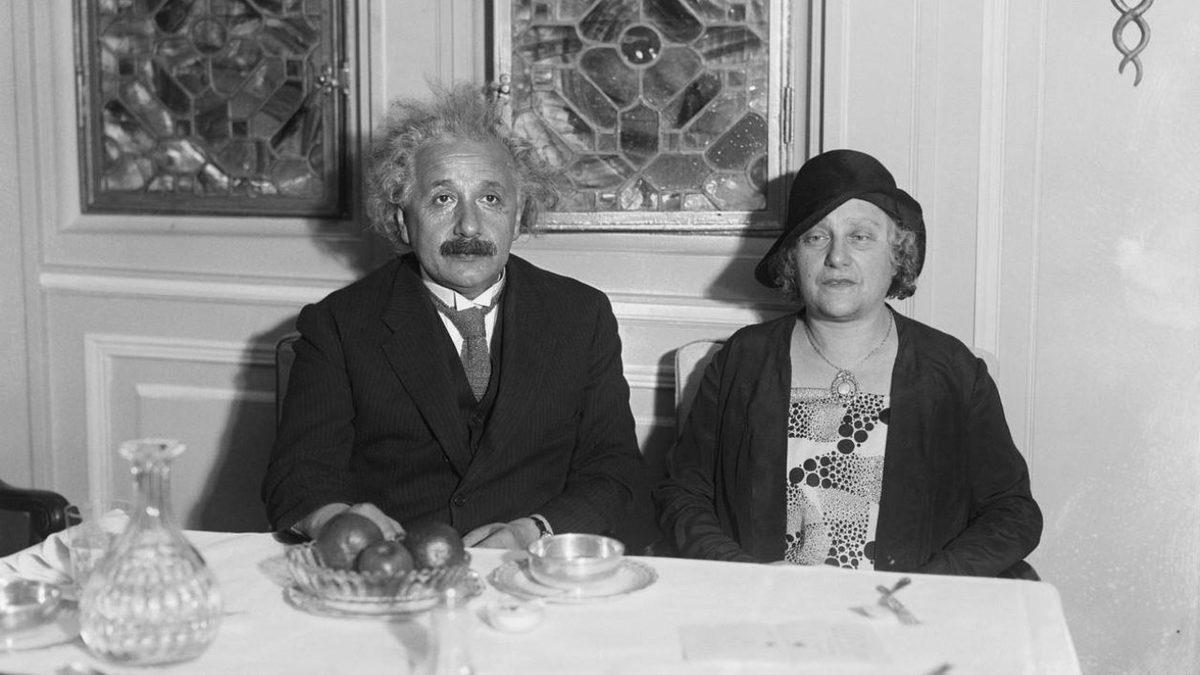 Albert Einstein’ın, Bilim İnsanı Profiline Pek de Uyumlu Bulamayacağınız 5 Gündelik ve Bir O Kadar İlginç Alışkanlığı