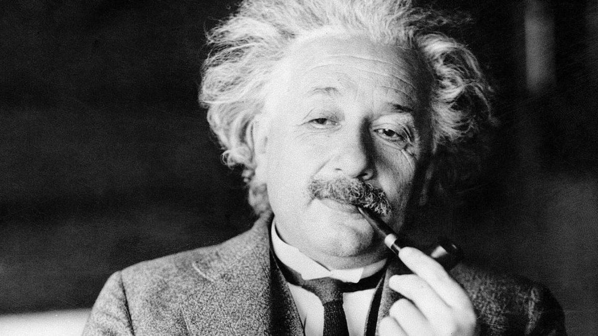 Albert Einstein’ın, Bilim İnsanı Profiline Pek de Uyumlu Bulamayacağınız 5 Gündelik ve Bir O Kadar İlginç Alışkanlığı