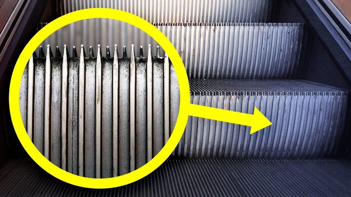 Yürüyen Merdivenin Basamaklarının Oluklu Olmasının Ardındaki Zekice Sebep