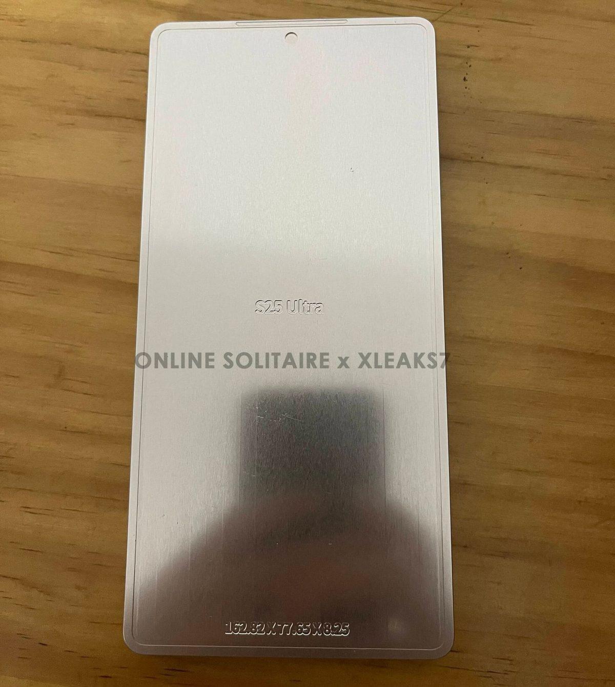 Samsung Galaxy S25 Ultra’nın Maketi Sızdırıldı, Tasarımı Neredeyse Kesinleşti
