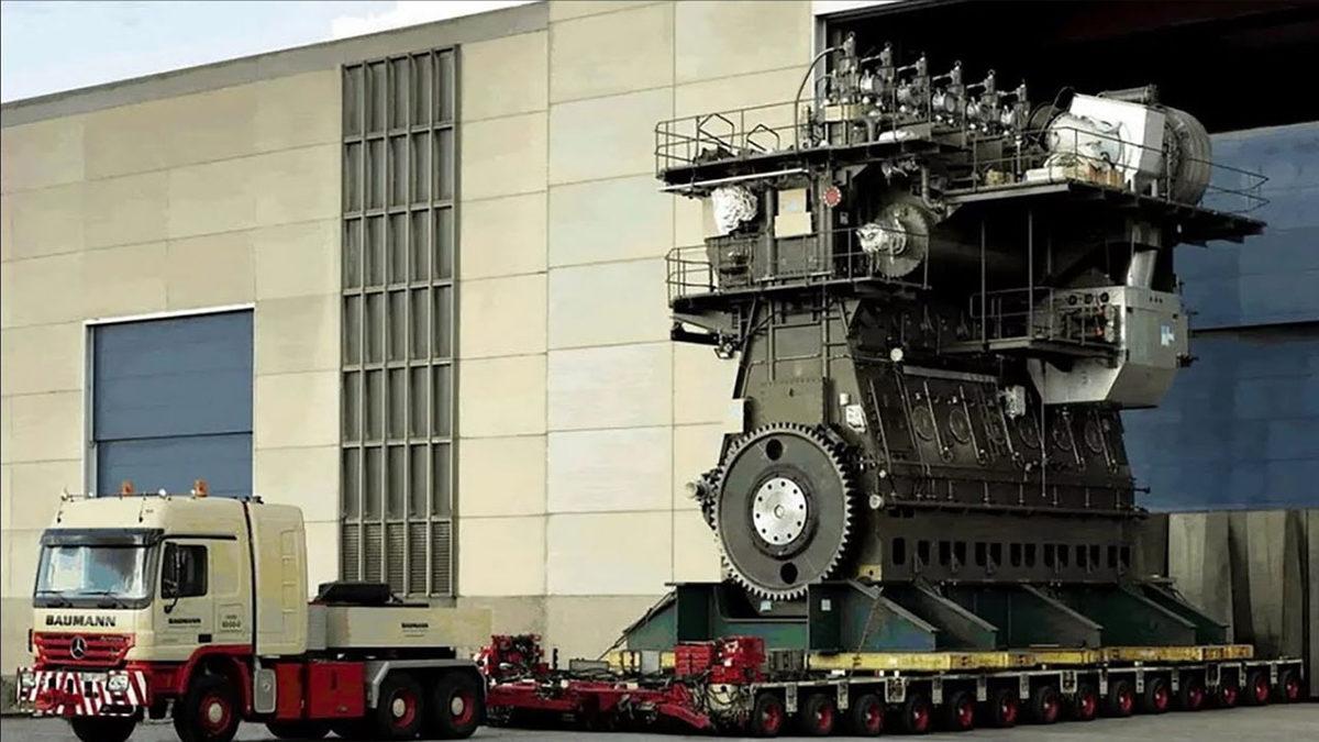 18.500 Ford Fiesta Motorunun Silindir Hacmine Eş Değer Olan Dünyanın En Büyük Dizel Motorunun Kendisine Hayran Bırakacak Mühendisliği