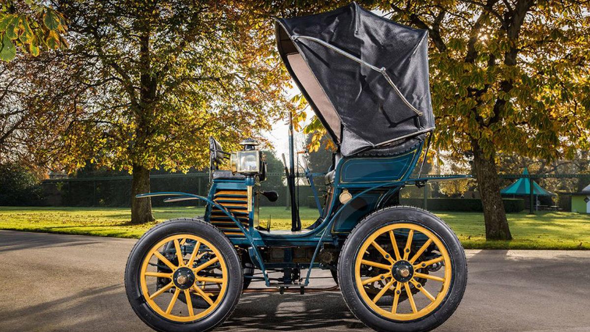 Audi, Opel, Fiat… Günümüzün Dev Otomobil Markalarının İlk Arabaları Nasıl Görünüyordu?