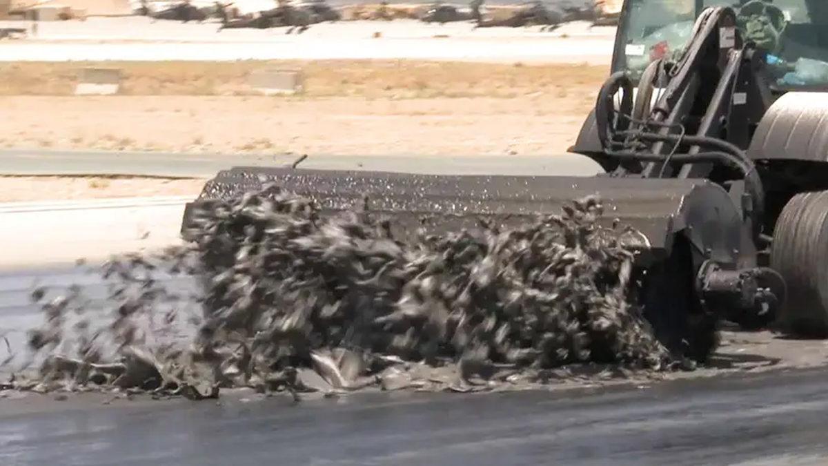 Uçakların İnerken Pistlerde Bıraktığı Bu İzler Uçuş Güvenliği Açısından Neden Büyük Bir Sorun?