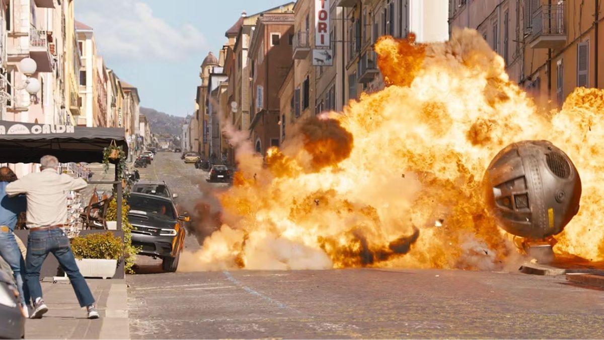 Arabalar Bir Çarpışmadan Sonra Tıpkı Filmlerdeki Gibi Patlayıp Havaya Uçabilir mi?